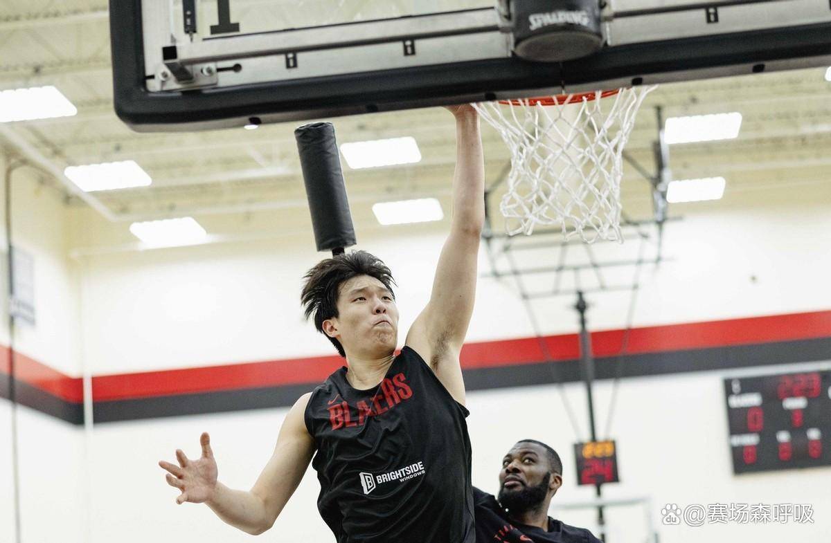 包含国王杯集结日再迎强敌，俄克拉荷马雷霆篮板制胜，主帅态度：悬念犹存，临场指挥获称赞的词条