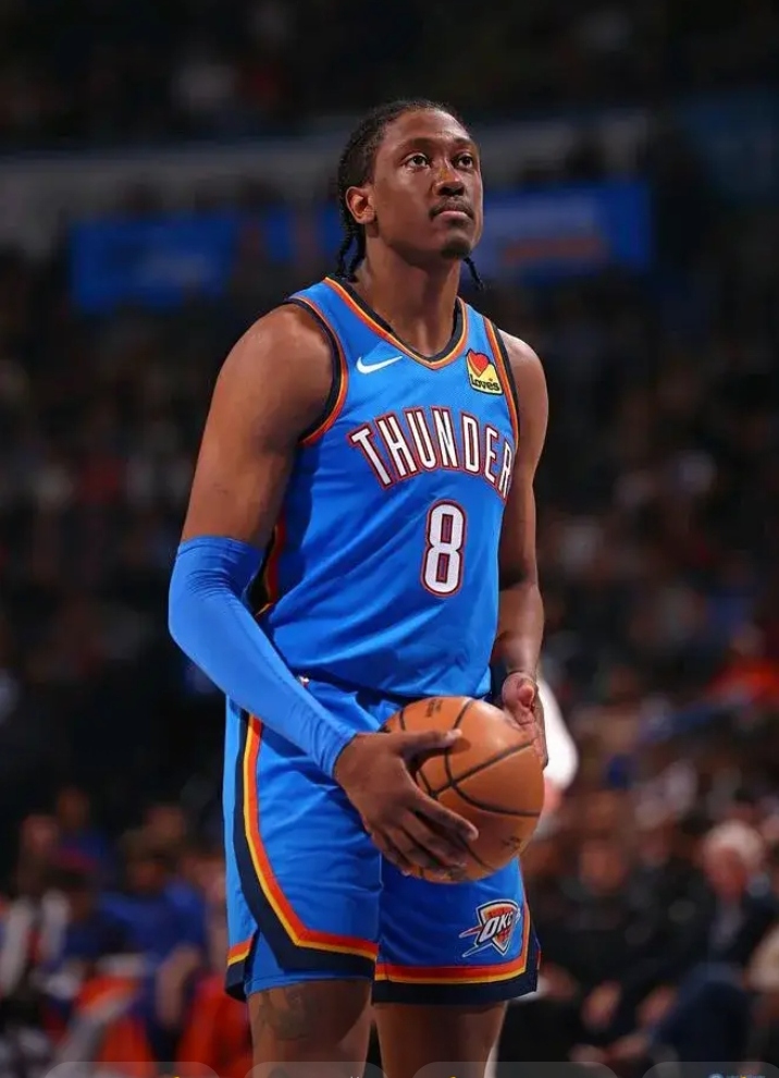 包含国王杯集结日再迎强敌，俄克拉荷马雷霆篮板制胜，主帅态度：悬念犹存，临场指挥获称赞的词条