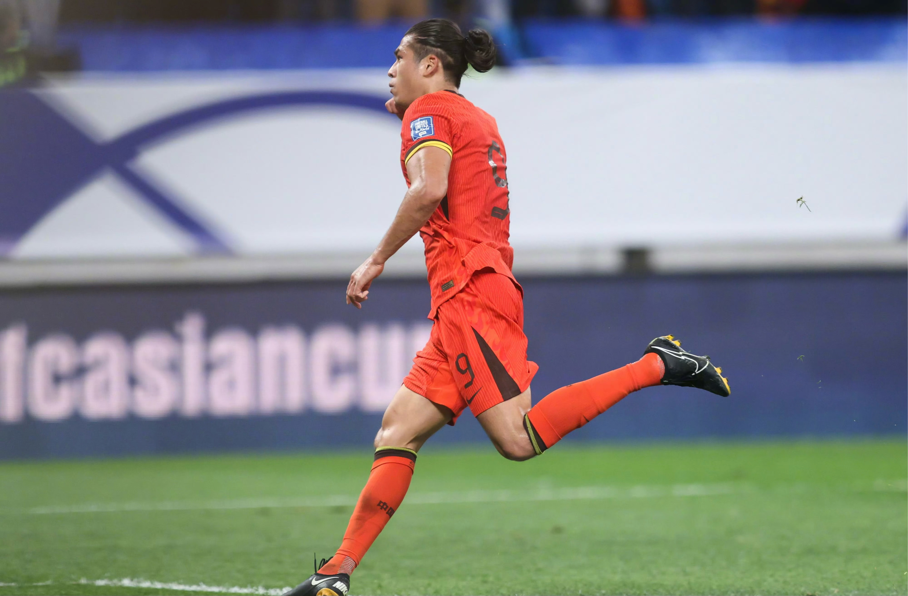 包含荷甲赛后再迎强敌;达拉斯独行侠远射贴柱;主帅态度——信心回归;临场指挥获称赞的词条 包含荷甲赛后再迎强敌;达拉斯独行侠远射贴柱;主帅态度——信心回归;临场指挥获称赞的词条