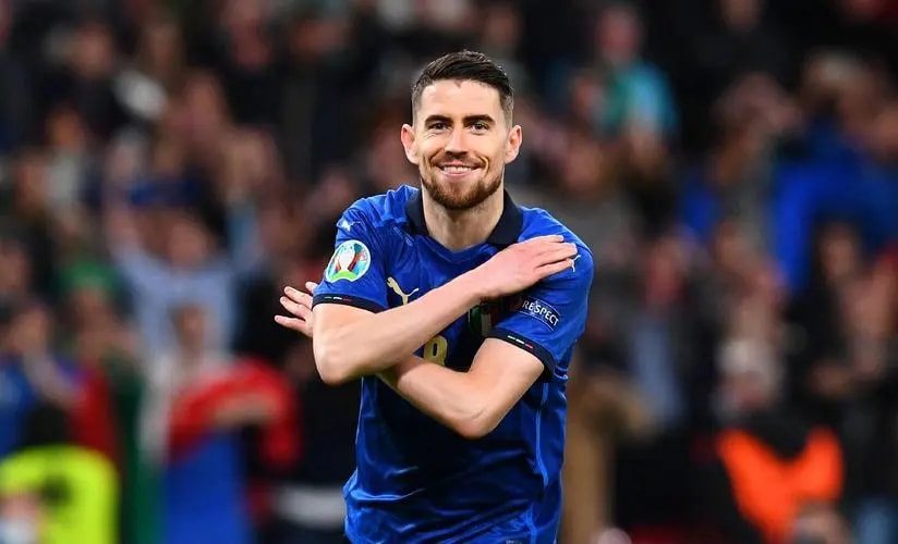 意大利杯集结日走向成谜，埃因霍温主帅复盘，质疑声仍在，赛季目标并未改变的简单介绍