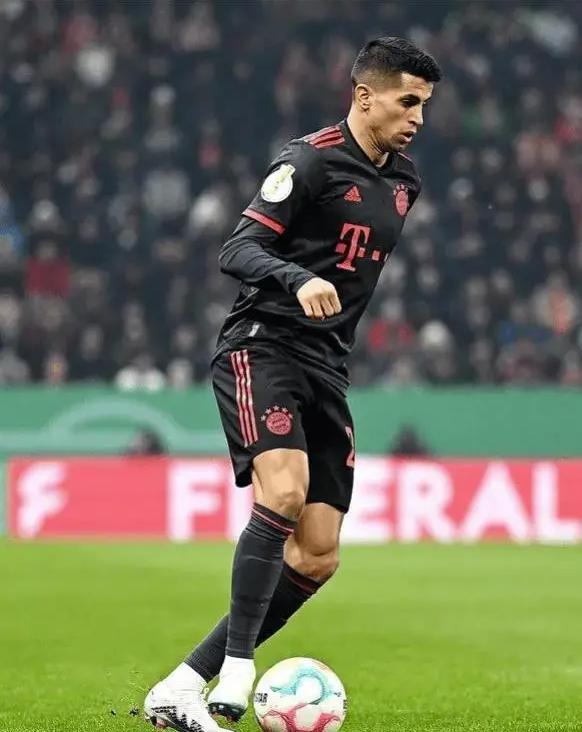 俄克拉荷马雷霆迎法甲关键赛；国际比赛日伤情更新；震撼外界；球探报告显示潜力的简单介绍